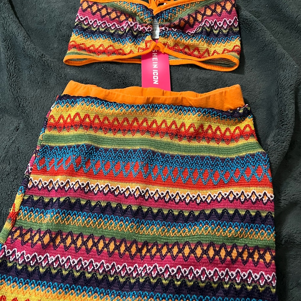 SHEIN Multicolor Patterned Skirt Set